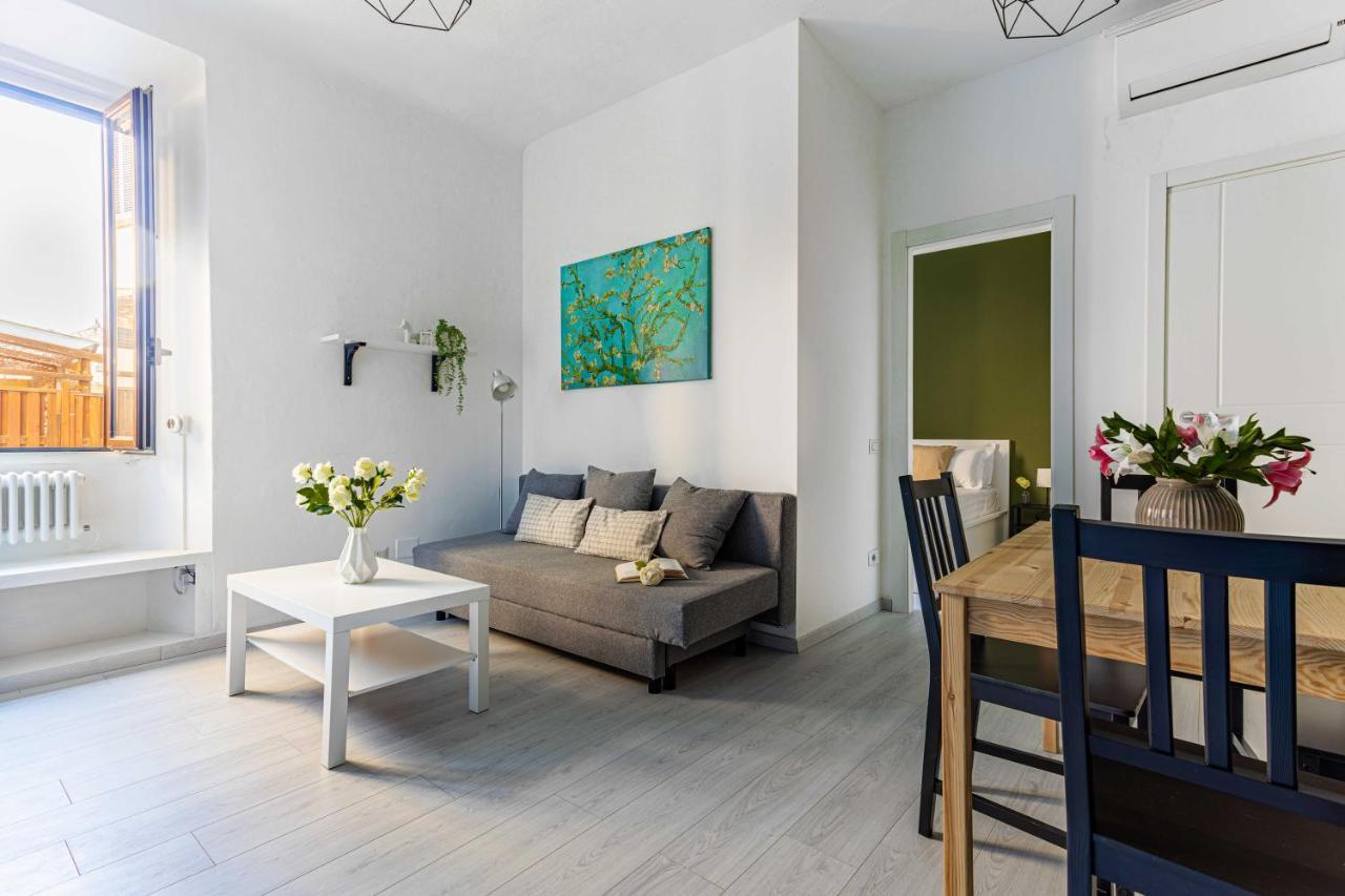 Joivy Cosy 1-bed Flat In Navigli Mailand